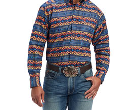 Ariat® Men's Nikolai Classic Fit Shirt in Blue Chambray