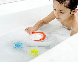 Boon® Water Bugs™ Bath Toys with Net