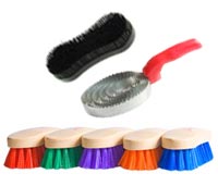 Horse and Livestock Brushes & Combs 